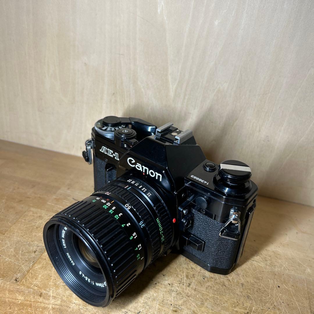 Canon AE-1ブラック+FD 35-70 f3.5-4.5 完動美品