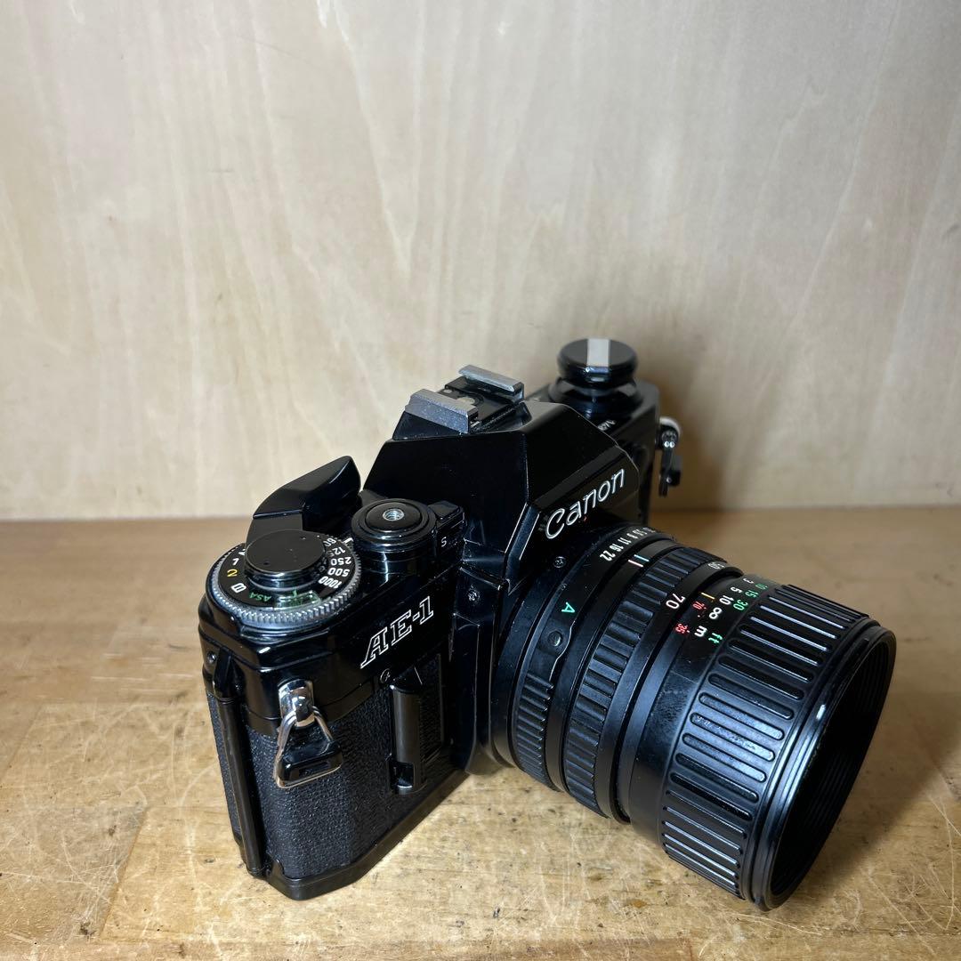 Canon AE-1ブラック+FD 35-70 f3.5-4.5 完動美品