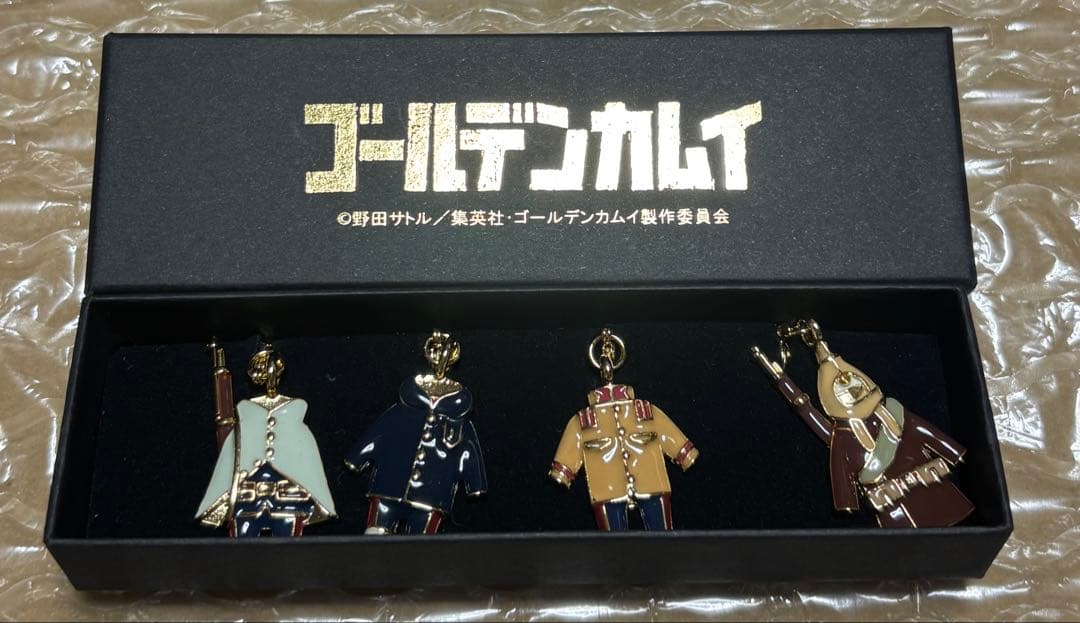 ゴールデンカムイ　衣装チャーム　尾形百之助　ヴァシリ　2個セット