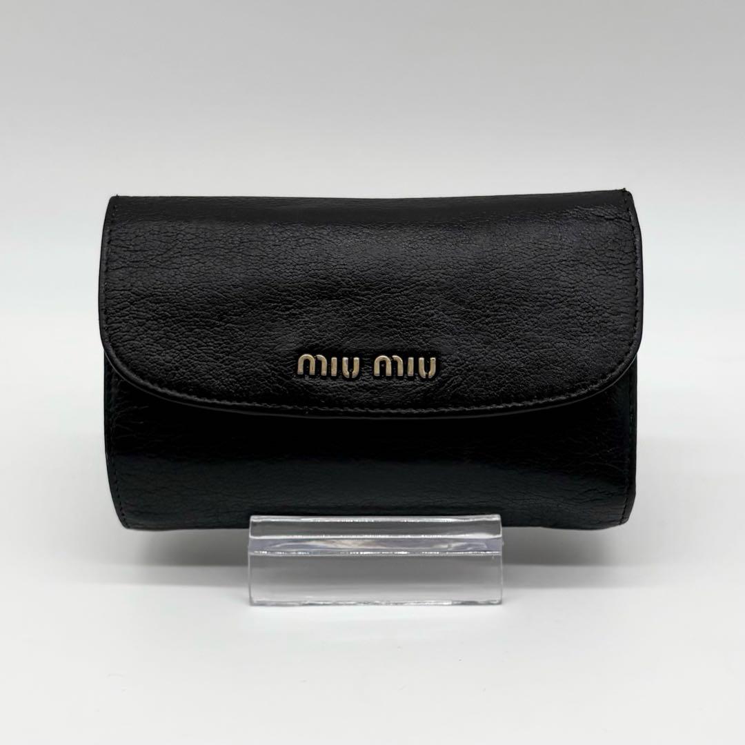 【極美品】MIUMIU レザー 二つ折り財布 ゴールド金具 シボ革 黒 ブラック