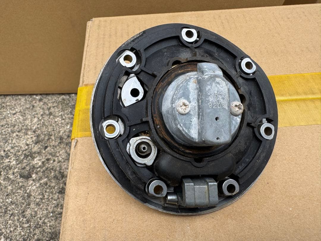 ゼファー750 ガソリンタンク、ビキニ、サイドカバーなどなど