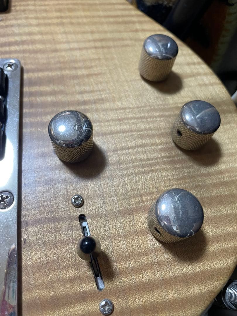 エレキベース　Ibanez ATK1300