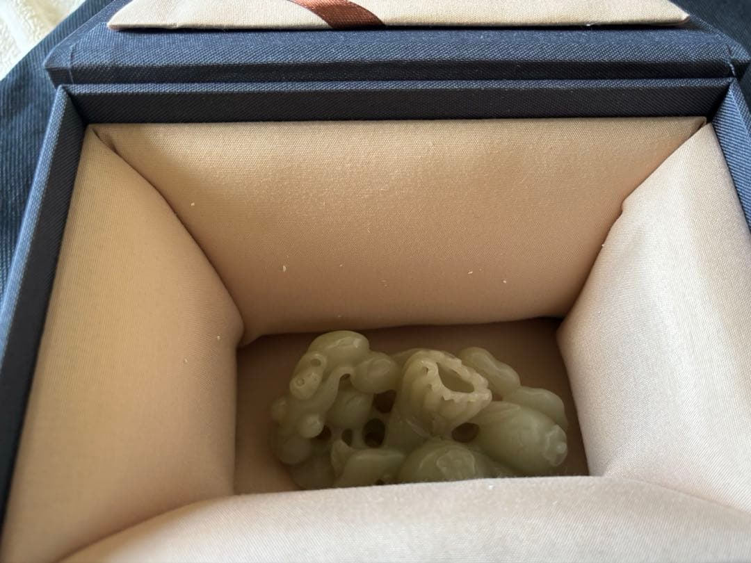 中国古美術品　清の時代　和田青白玉 砡　祥瑞四宝　蘇工　218g