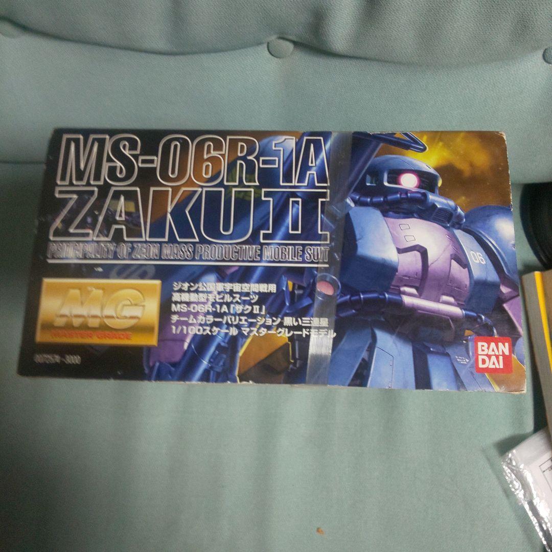 ガンプラ BANDAI MG 1／100 MS－06R ザク2