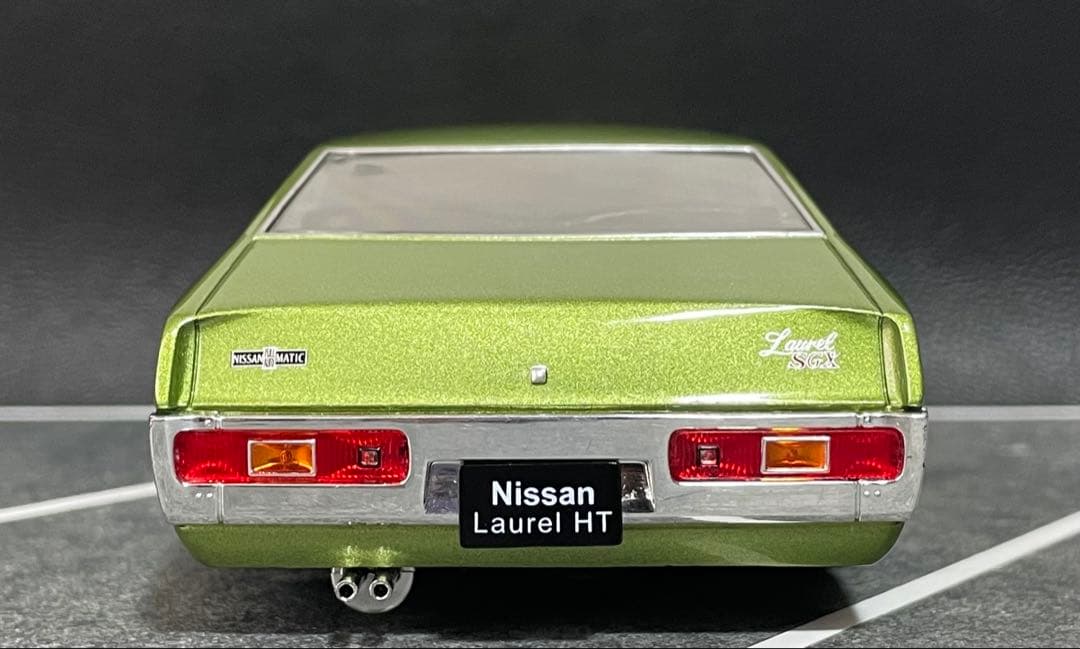 1/24 アシェット 国産名車 NISSAN ローレル SGX 改 カスタム