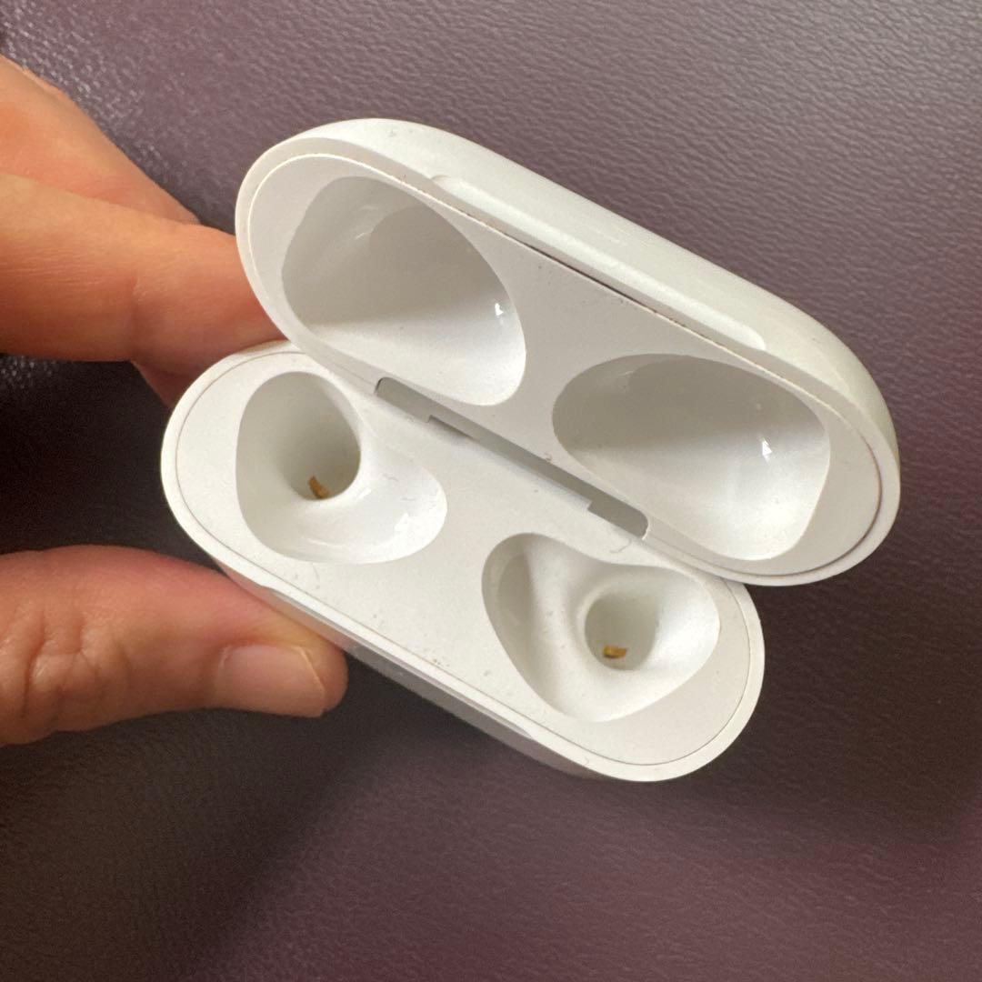 Apple AirPods 本体 充電ケース付き