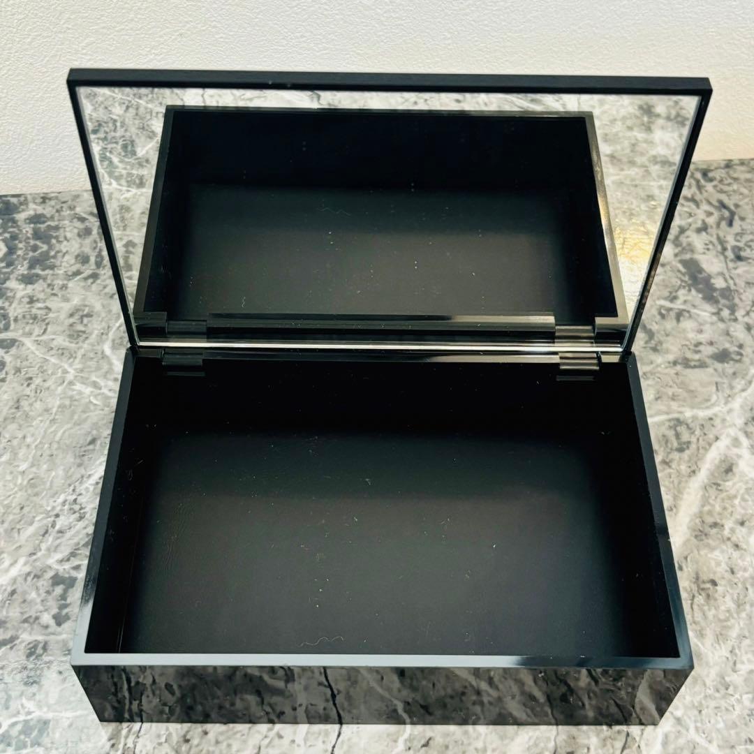 新品未使用 シャネル CHANEL ミラー付き ボックス ケース