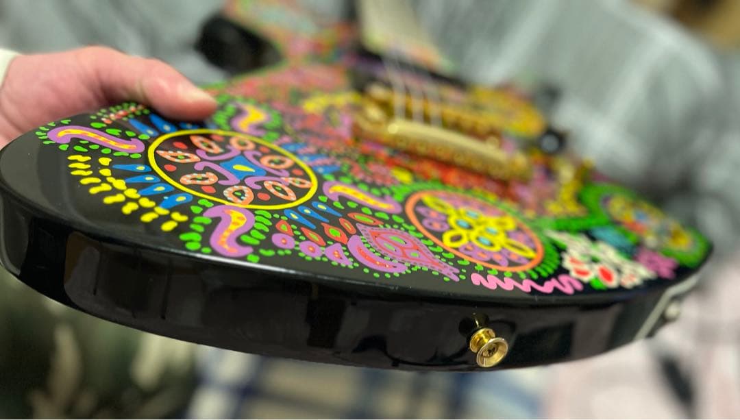 hideモデルギター（mg120x）