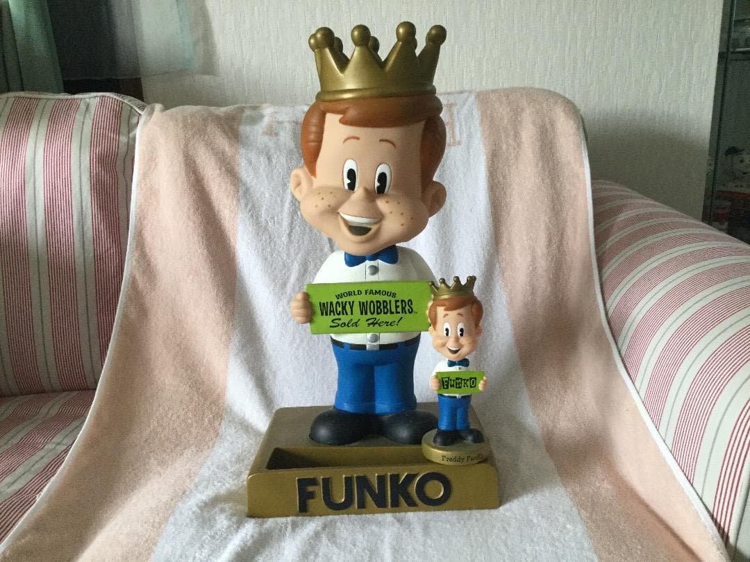 特大首振り人形 ファンコ非売品ボビングヘッド