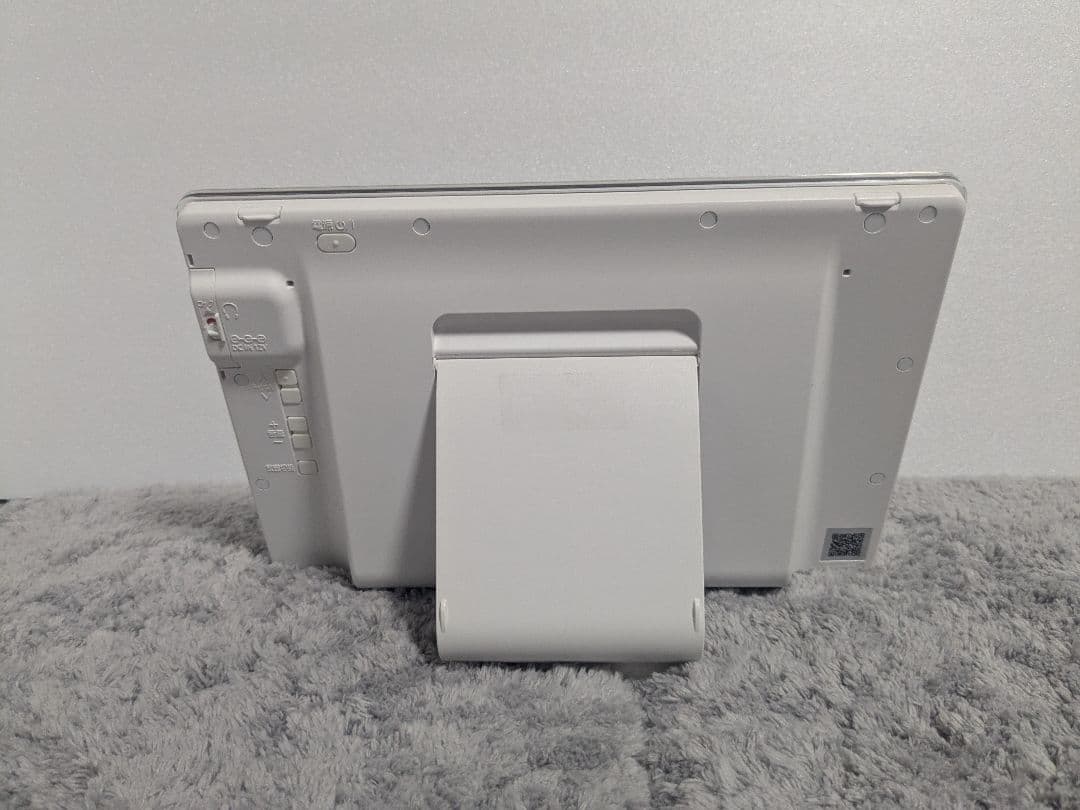 【美品】Panasonic UN-10CE10-W ポータブルTV 2021年製