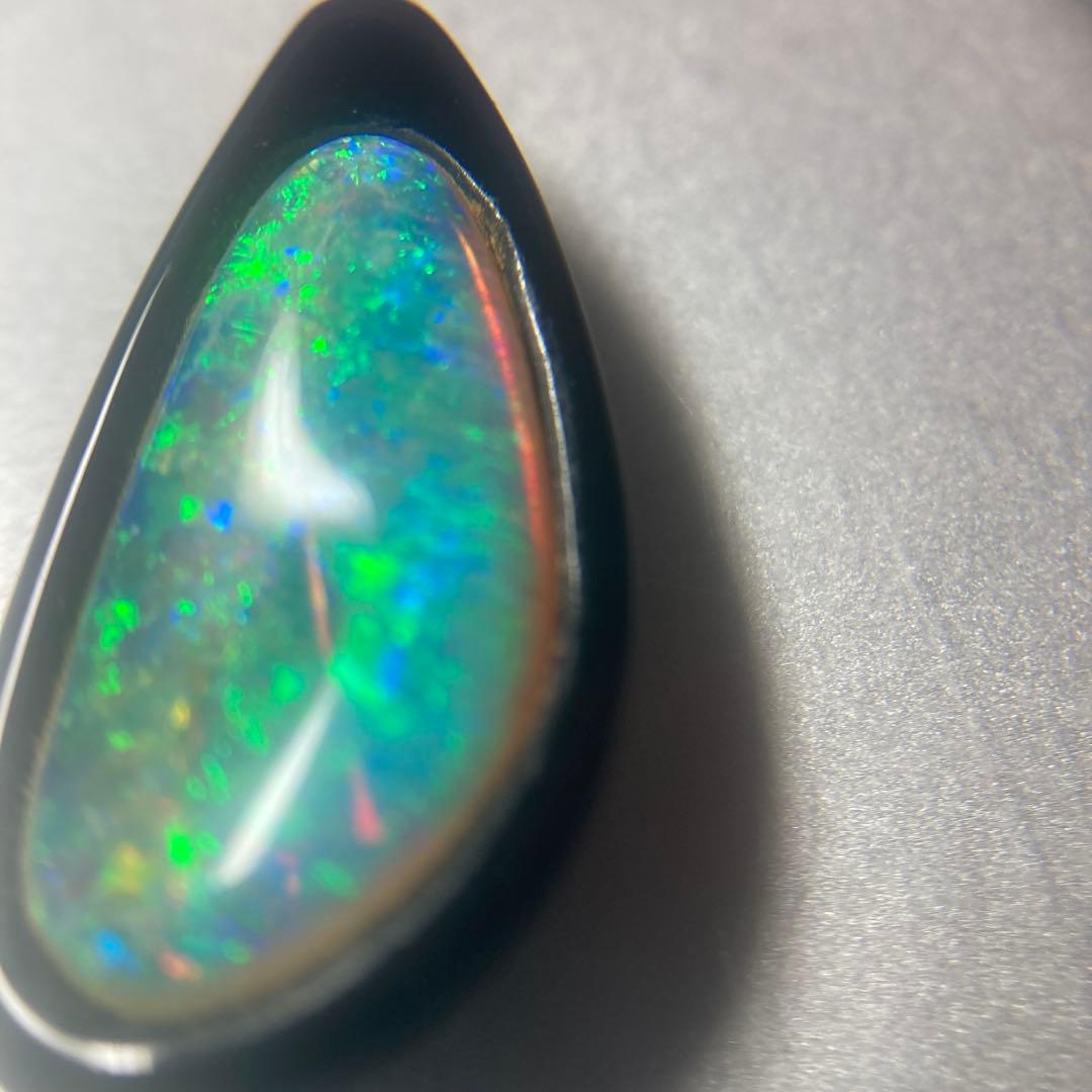 ♪(๑ᴖ◡ᴖ๑)♪めちゃくちゃ綺麗なオパールのペンダントトップ