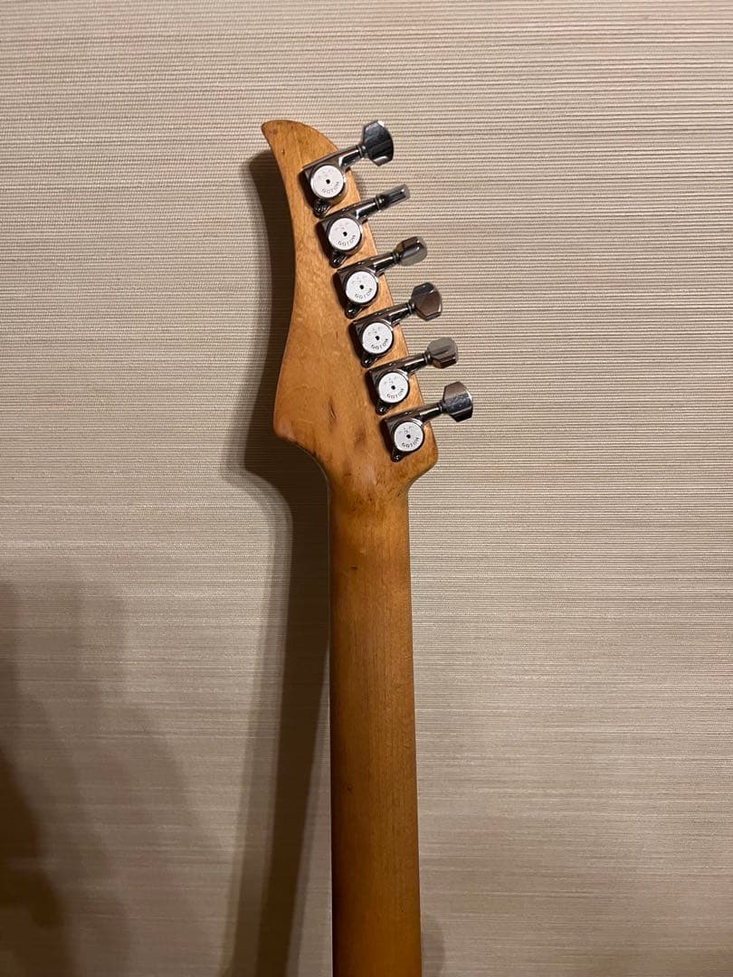 ギター Crews Maniac Sound Dove Master P-90 W