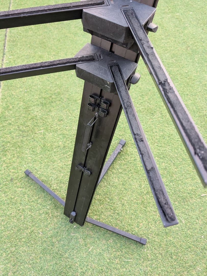 ULTIMATE 折りたたみ式キーボードスタンド AX-48B