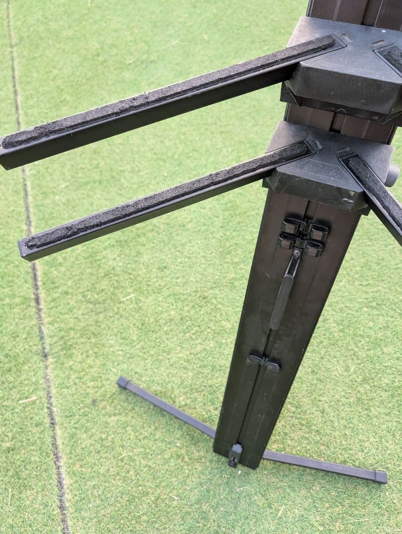 ULTIMATE 折りたたみ式キーボードスタンド AX-48B