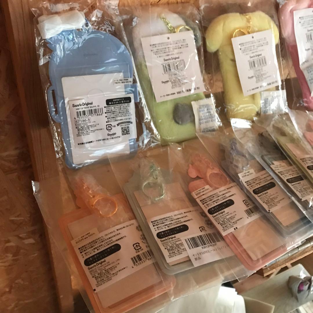 サンリオ　チェキ用ホルダー　ボア生地トレーディングカード用ホルダーなど