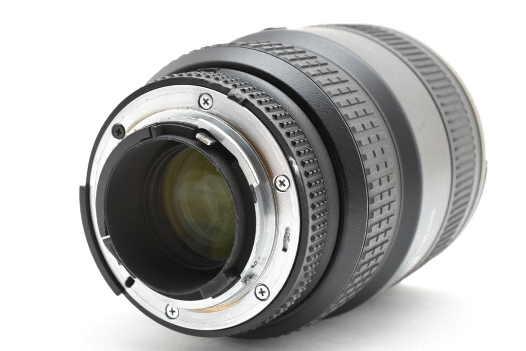 Nikon AF-S NIKKOR 17-35mm F2.8D ED カメラ