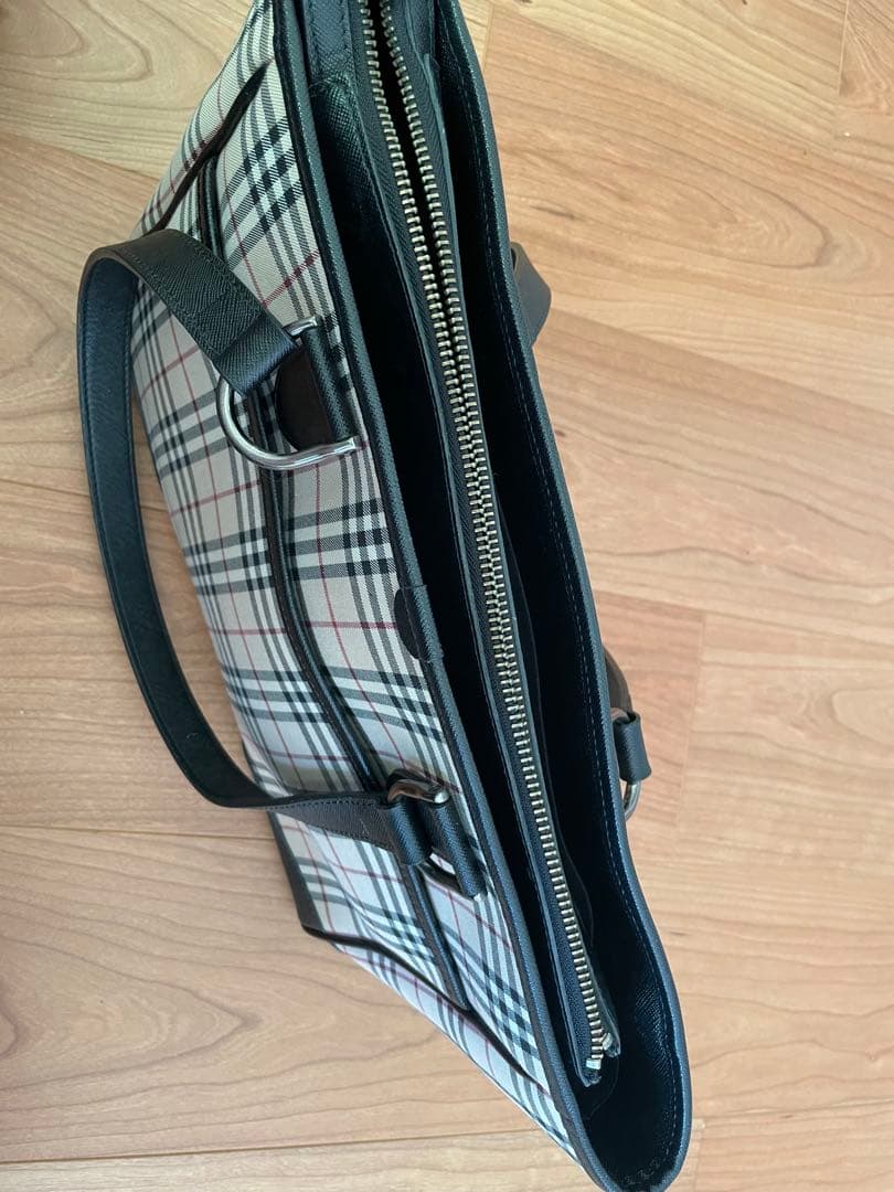 美品 バーバリー ノバチェックハンドバッグ Burberry 正規品