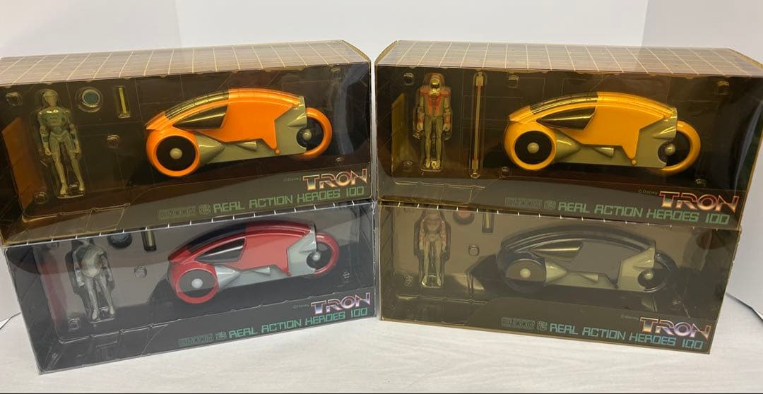 メディコムトイ TRON ライトサイクル　4種セット