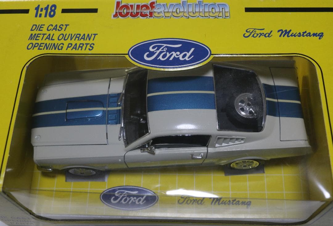 貴重　JOUEFエボリューション製 フォード・ムスタング　白　１／１８　中古品