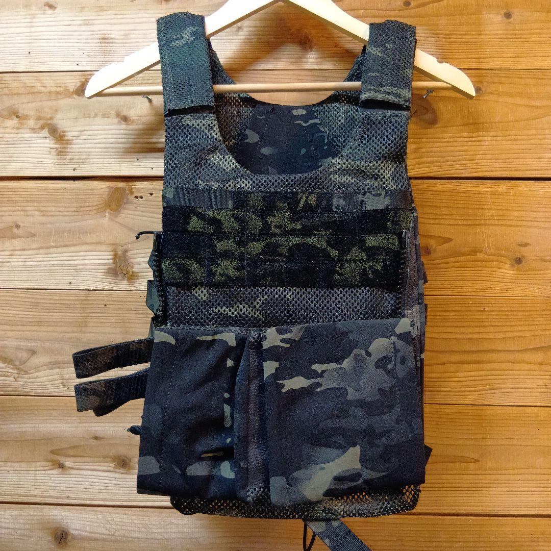 迷彩タクティカルベスト　サバゲー用　　即発送
