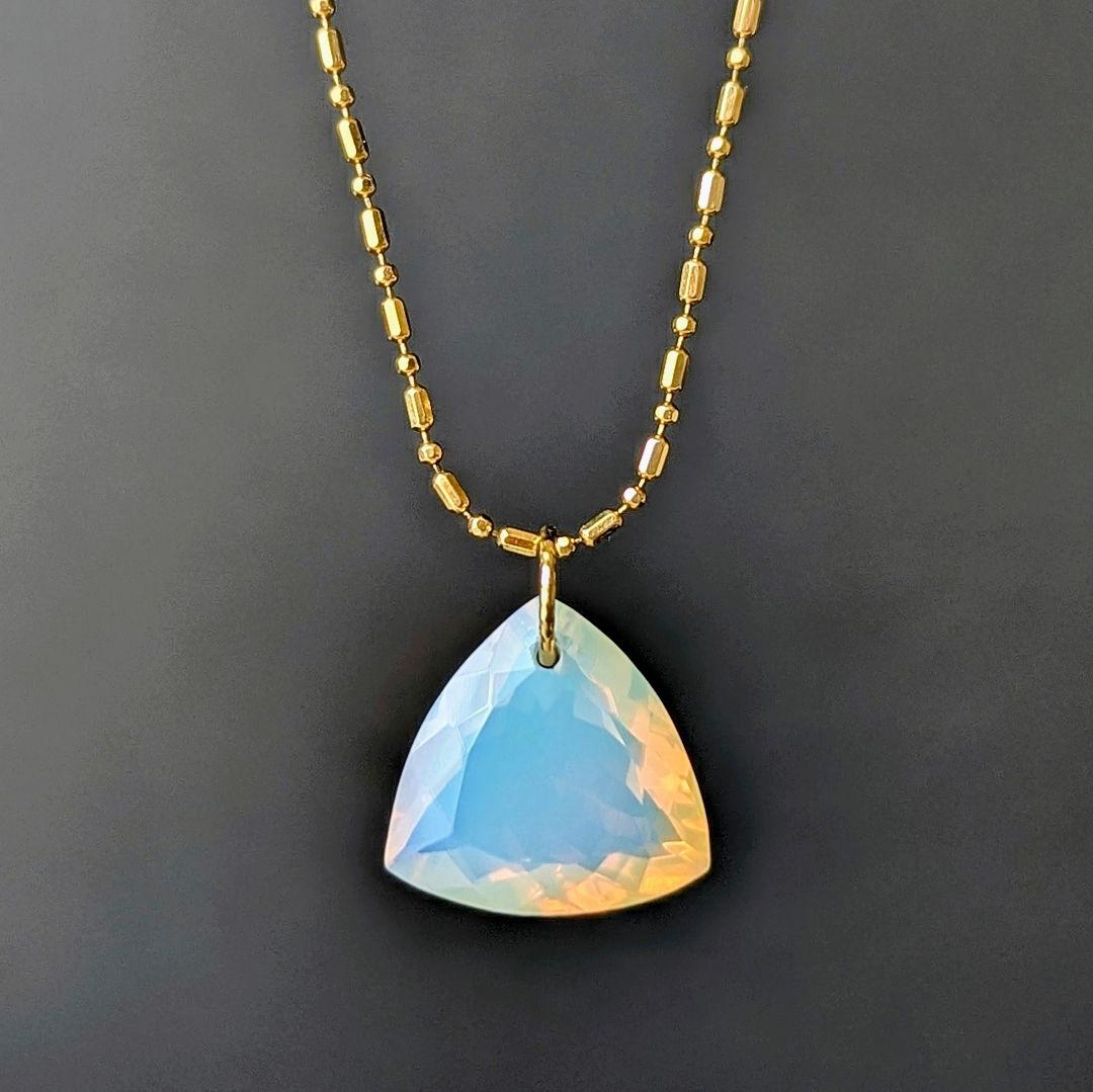 ♢N♢K18 大粒ホワイトオパール 4.08ct ペンダントトップ