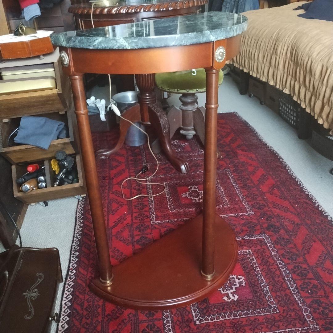 e*a様 アンティークスタイル　大理石天板　サイドテーブル　コンソールテーブル