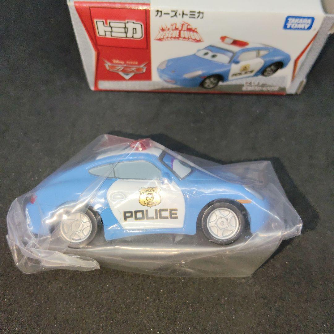 【新品　未使用】トミカ　カーズ　サリー（ポリスカータイプ）
