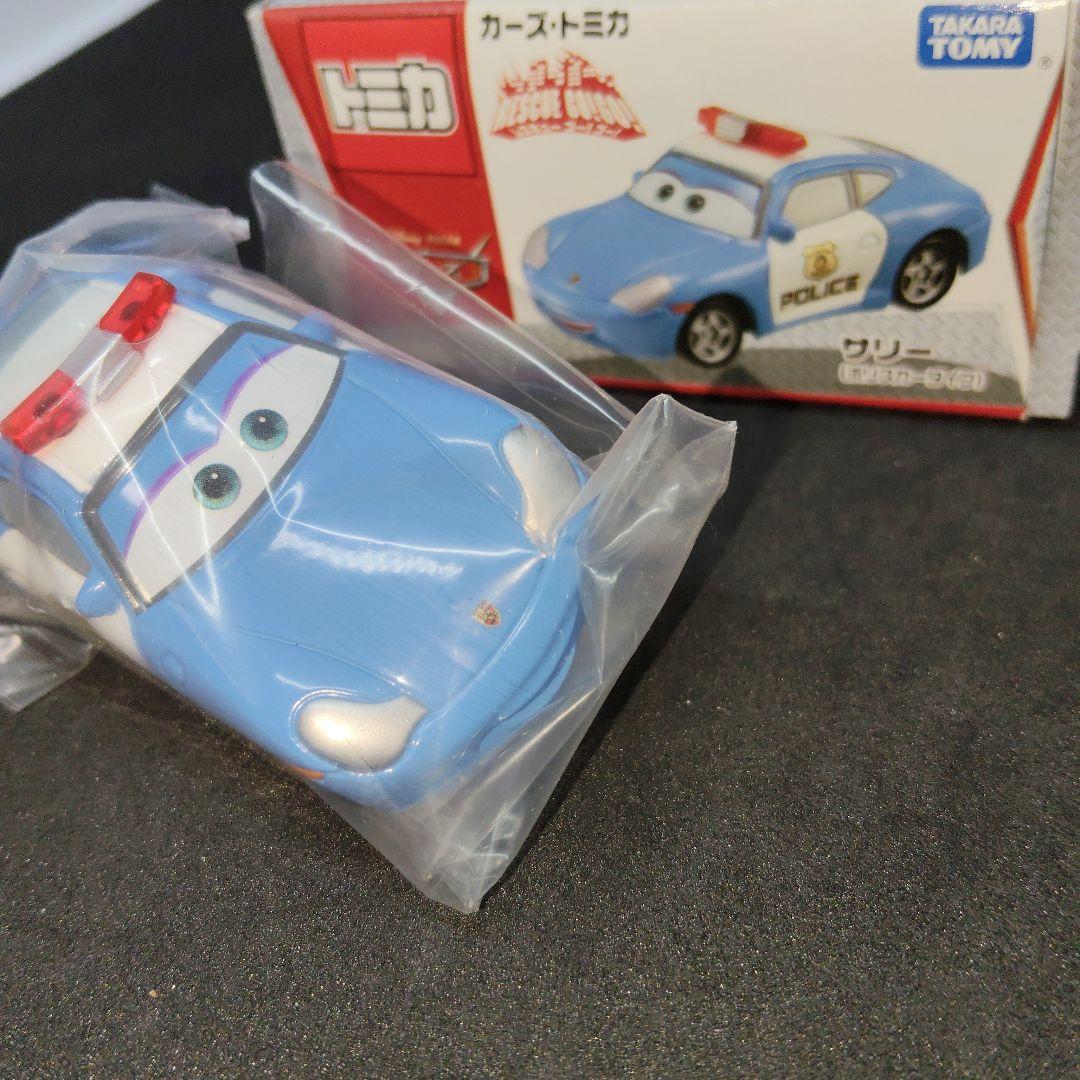 【新品　未使用】トミカ　カーズ　サリー（ポリスカータイプ）