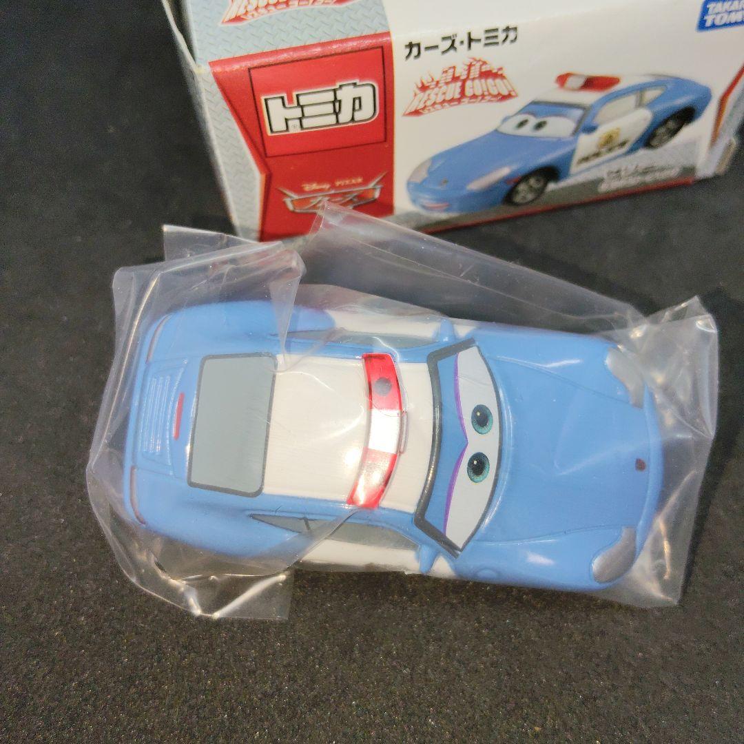 【新品　未使用】トミカ　カーズ　サリー（ポリスカータイプ）
