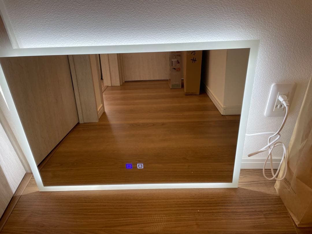 【タックのコン】LEDタッチセンサー付きミラー ホワイト50x70