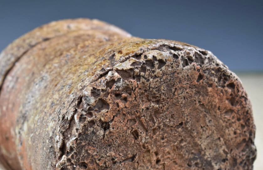 【伝世品　古伊賀（1608年〜）】水指　銘：寶袋　玄々斎書付　破袋