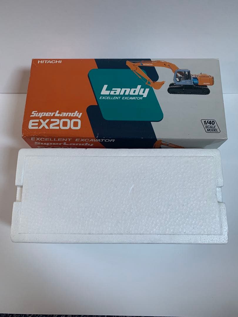 HITACHI Super Landy EX200 1/40 ミニチュア重機