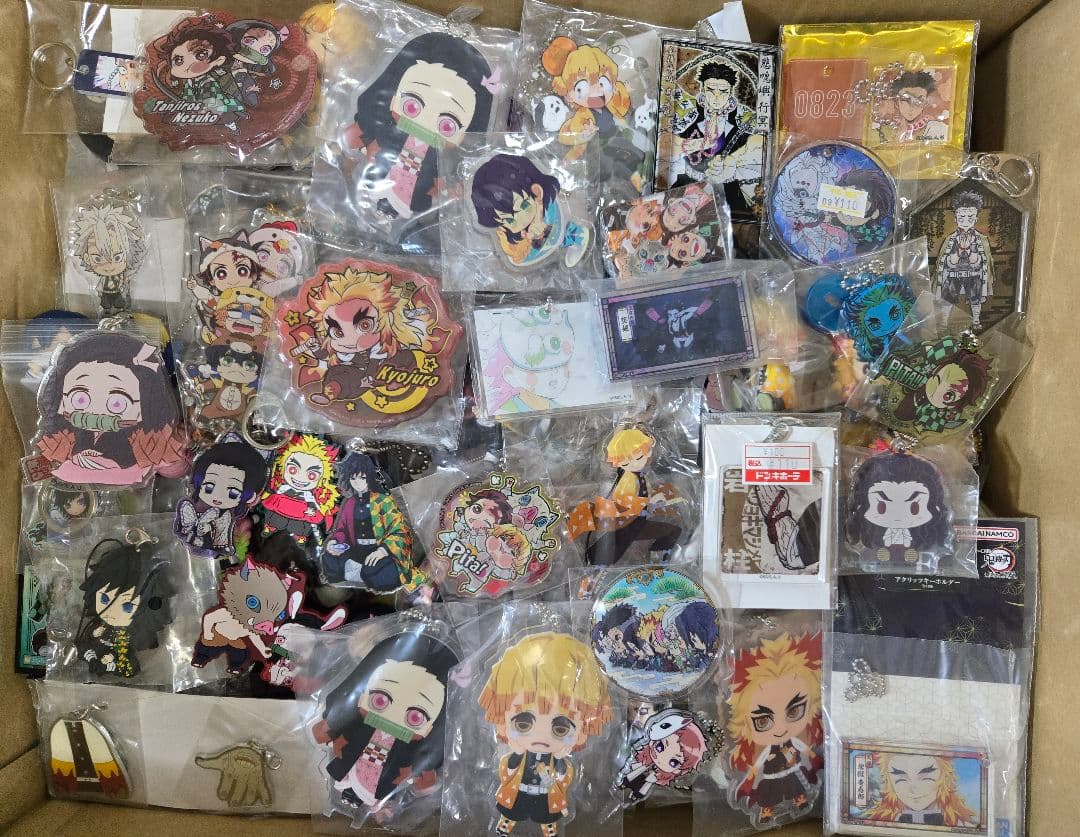鬼滅の刃　まとめ売り　アニメグッズ　キャラクターグッズ