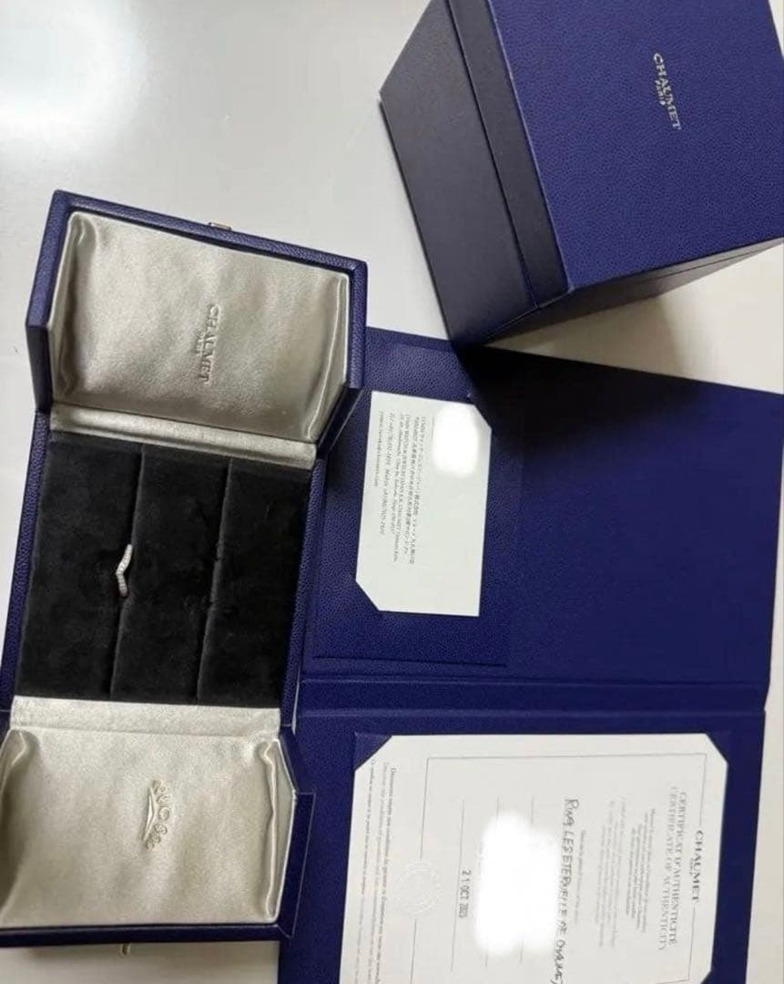 のんCHAUMETJOSEPHINEコレクション エグレット バンドリング