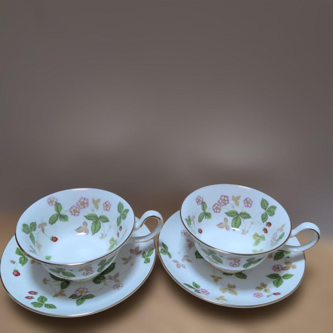  カップとソーサー 2個セット　箱有り　新品未使用