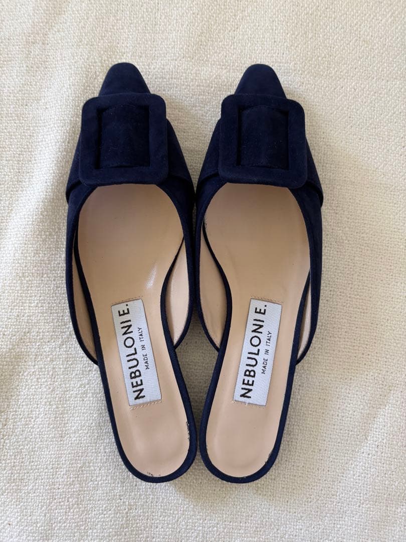 新品未使用★NEBULONIE ネブローニ　スエード バックルミュールサンダル