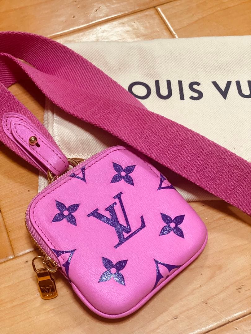 【極美品】LOUIS VUITTON ランヤード ミュルティ ポシェット！