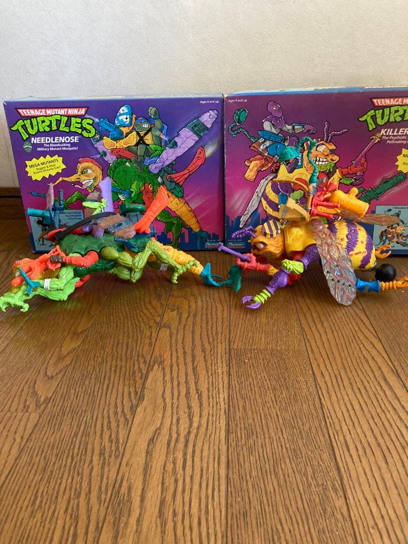 TMNTミュータントタートルズ フィギュア　2点セット。