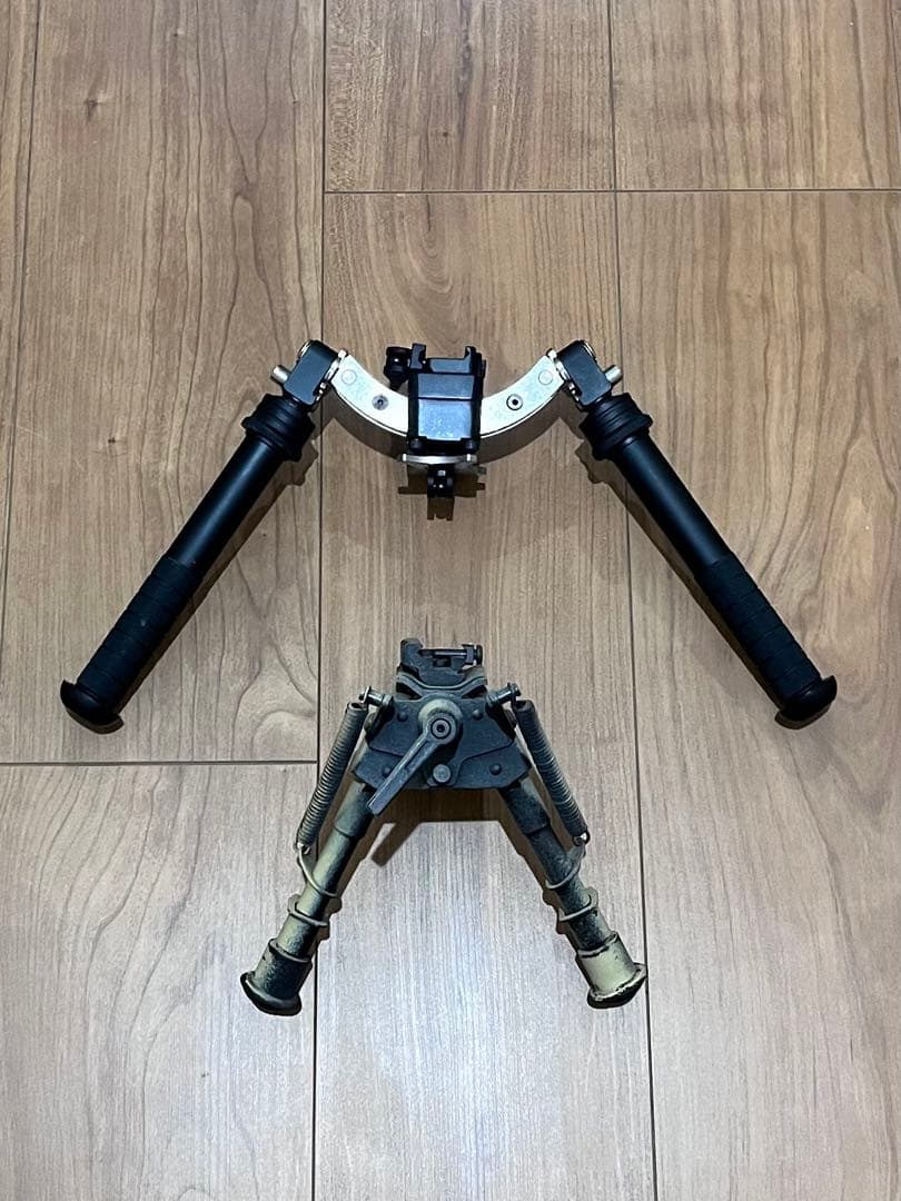 レプリカ B&T ATLAS BT-35 バイポッド ブラック