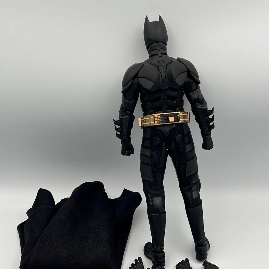 ホットトイズ　バットマン　1/6　フィギュア　ダークナイト　格納庫版