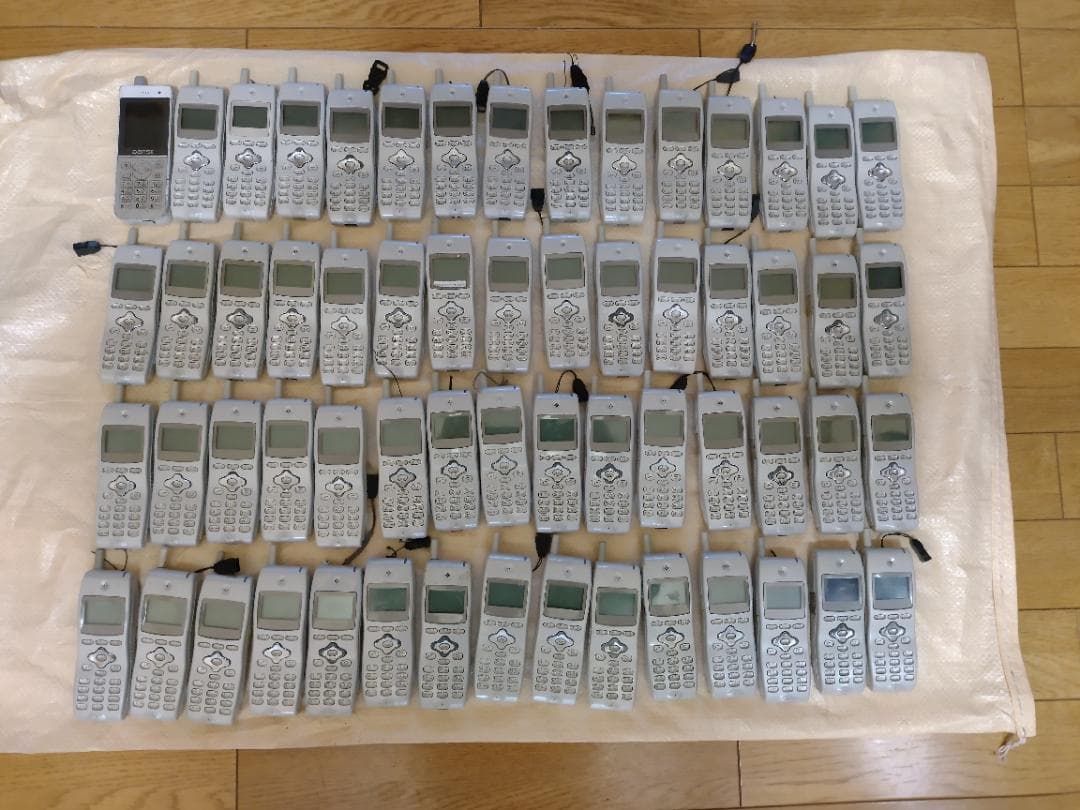 PHSデジタルコードレス電話機 ジャンク60個