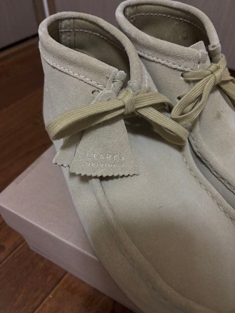 使用回数2回 CLARKS ベージュ ワラビー 28cm