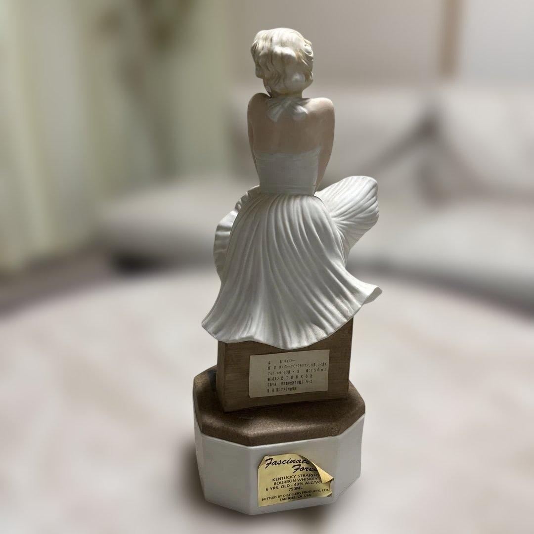 【未開栓】マリリンモンロー 7年目の浮気 陶器 750ml バーボンウイスキー