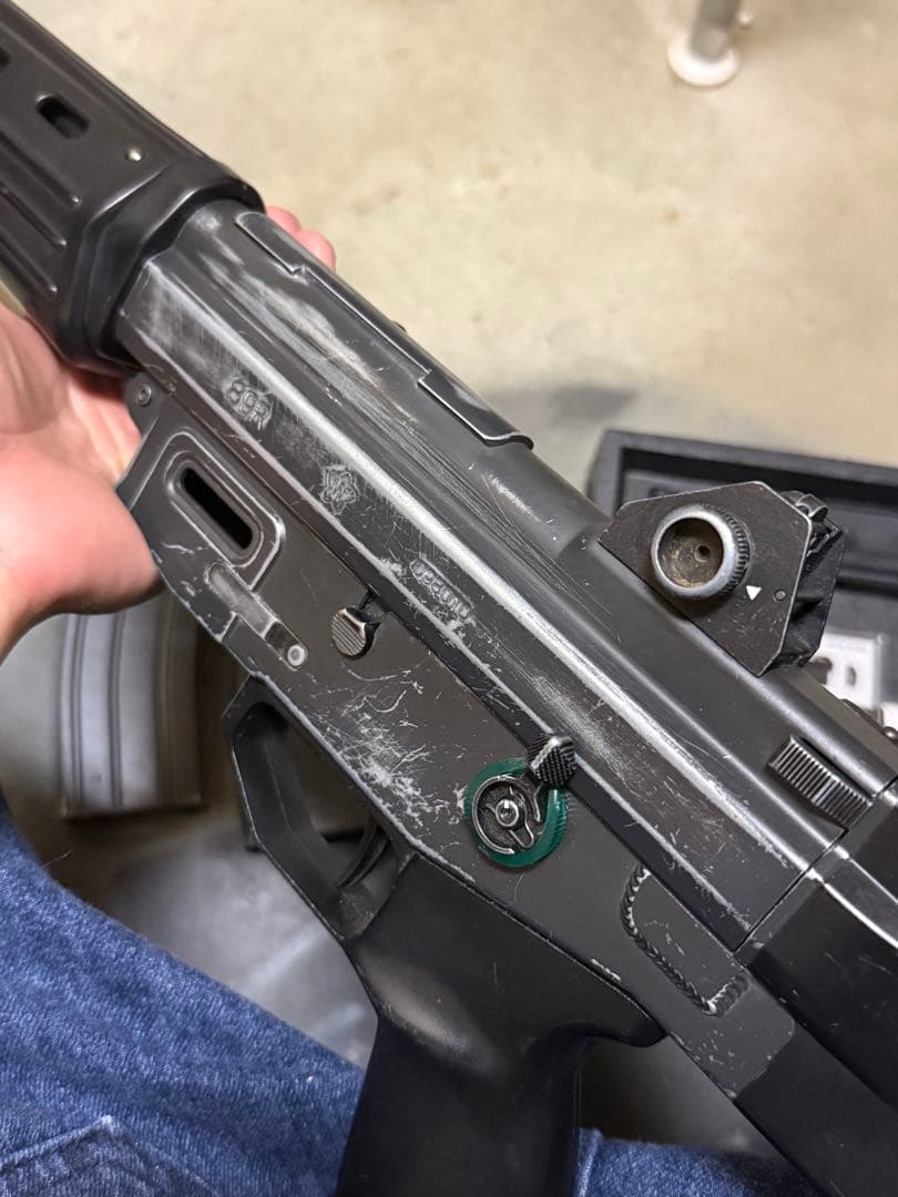 GLOCK 7 ガスガン ブラック マガジン4本付き