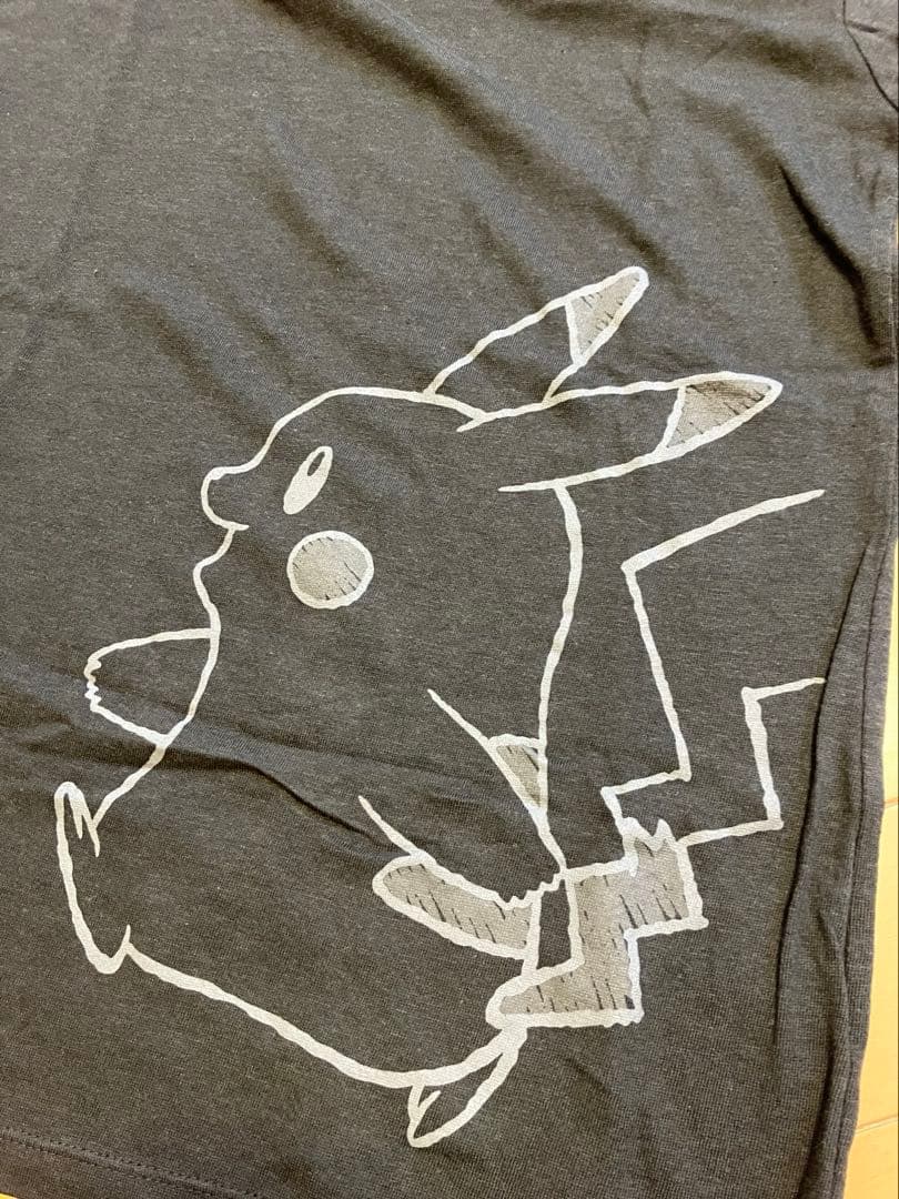 ポケモンセンター ピカチュウ Tシャツ Sサイズ 黒