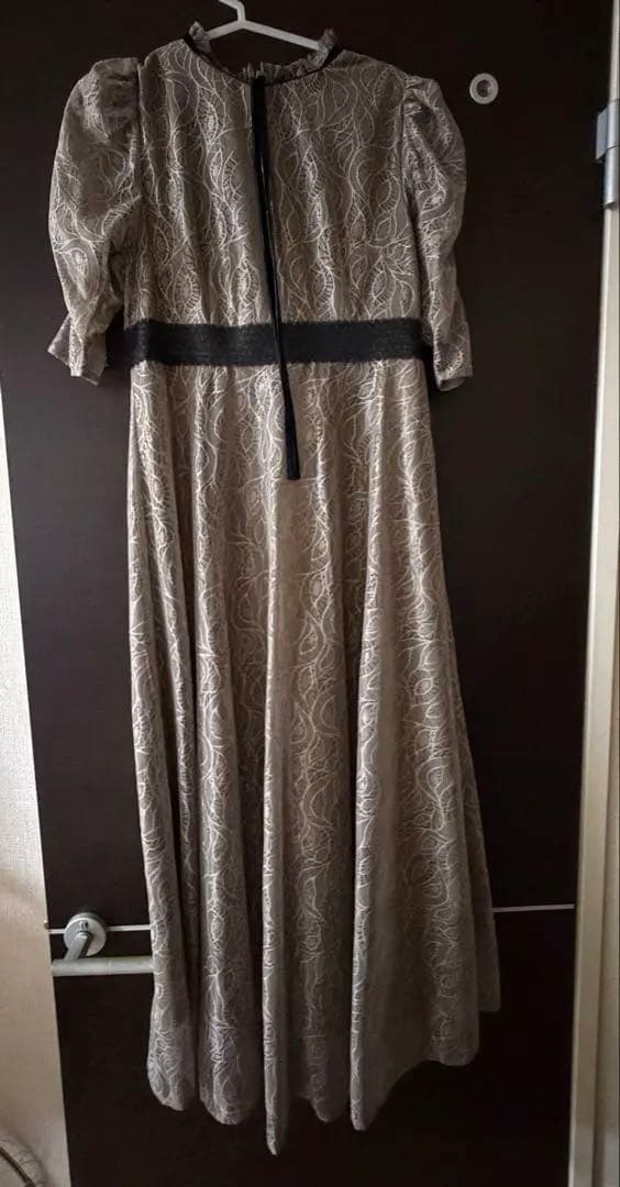 Lejaウエストマークパフスリーブレースロングドレス