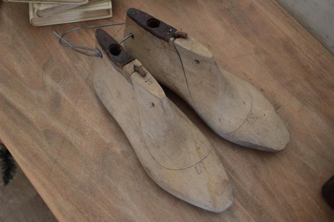 【B】フランスアンティーク木製シューモールド