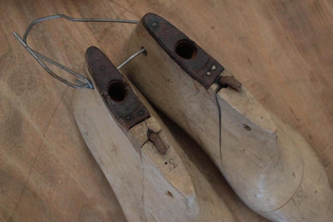 【B】フランスアンティーク木製シューモールド