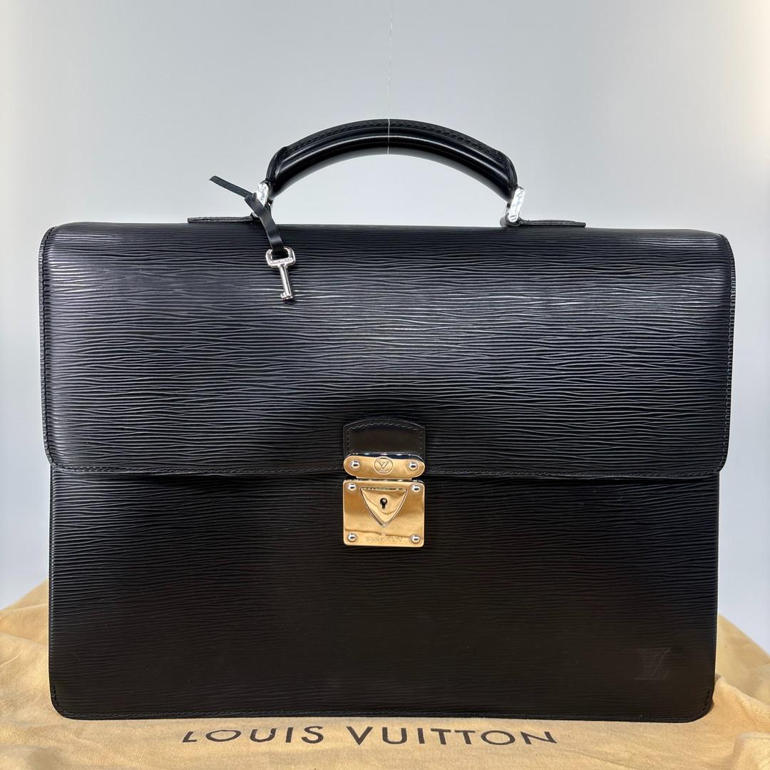 新品同様 ルイヴィトン エピ ラギート M54552 レザー ビジネス バッグ