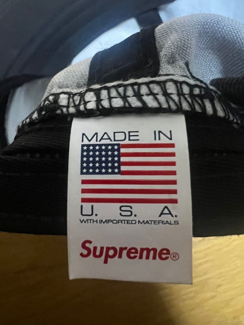 SUPREME 刺繍Sロゴ 黒キャップ